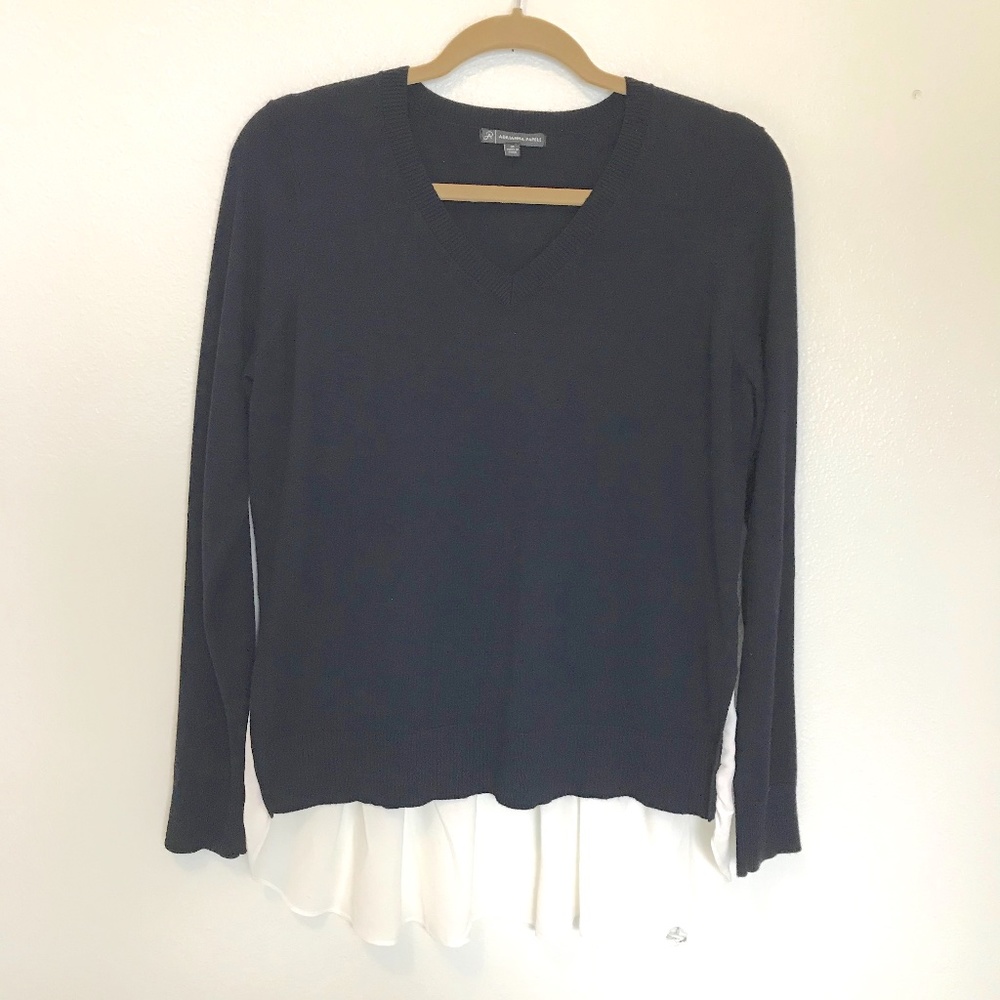 Adrianna Papell*Sweater Shirt Tail Black V-Neck M